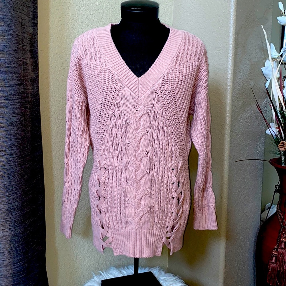 Express braided V-Neck Sweater
